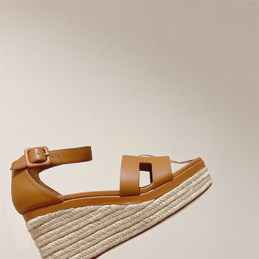 H**me5 elda straw sandals