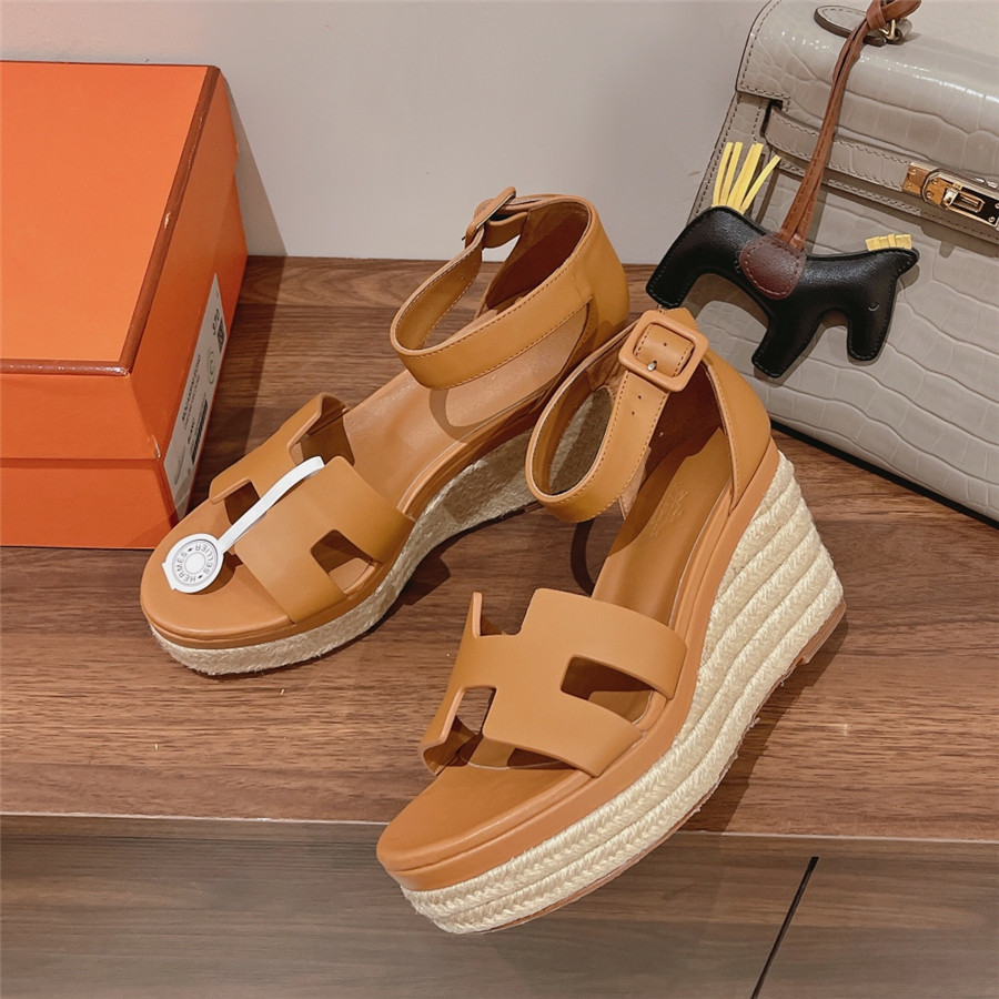 H**me5 elda straw sandals
