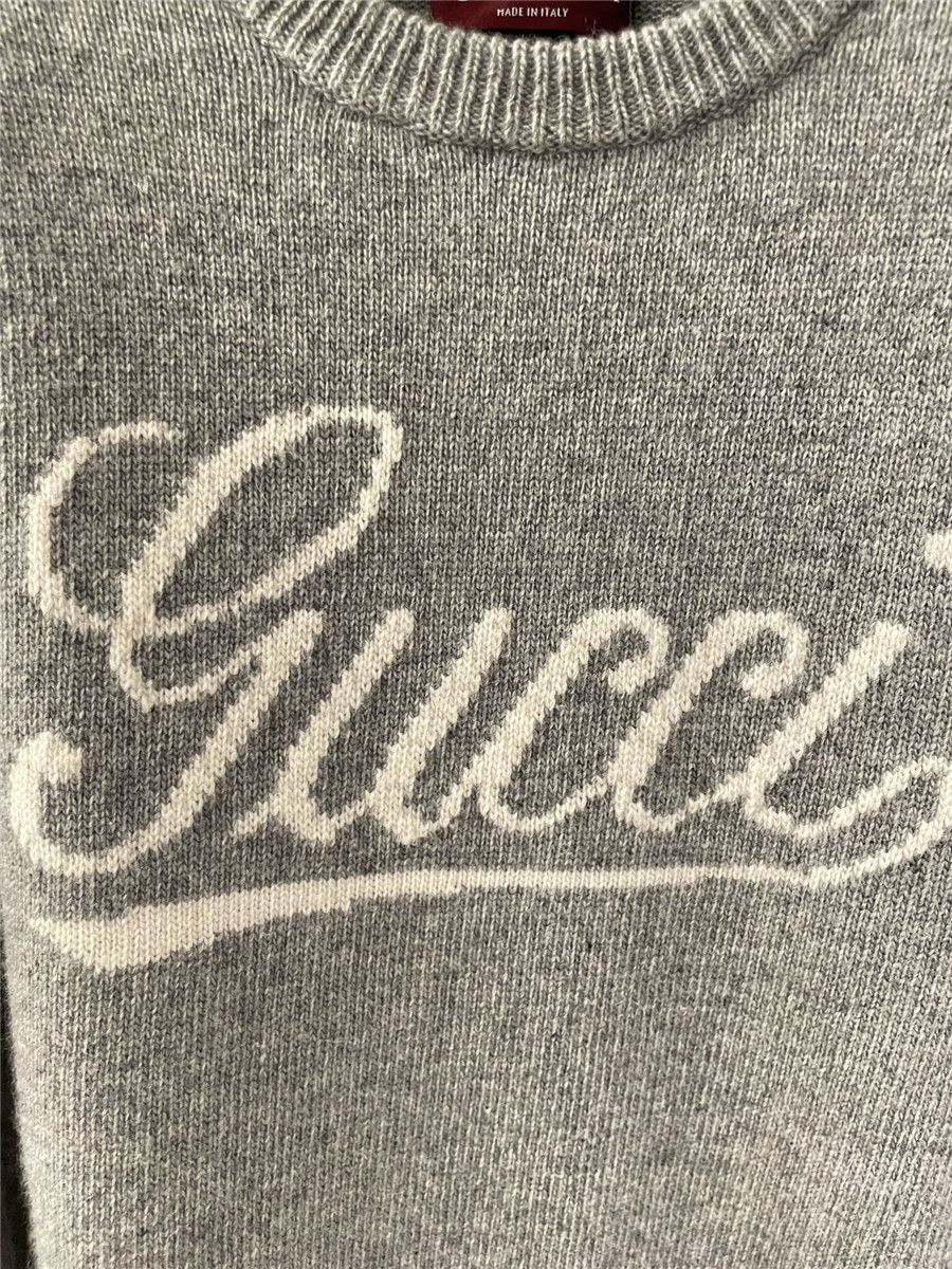 Gvc*1 intarsia wool sweater in grey