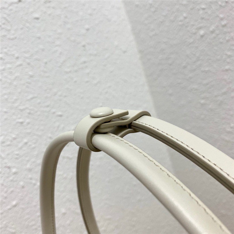 b0tt*ga Ven*ta arco 33 bag