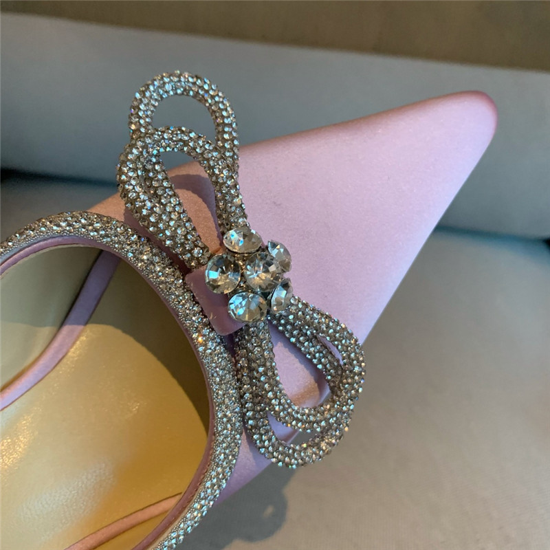 &  Rhinestone bow half drag high heels