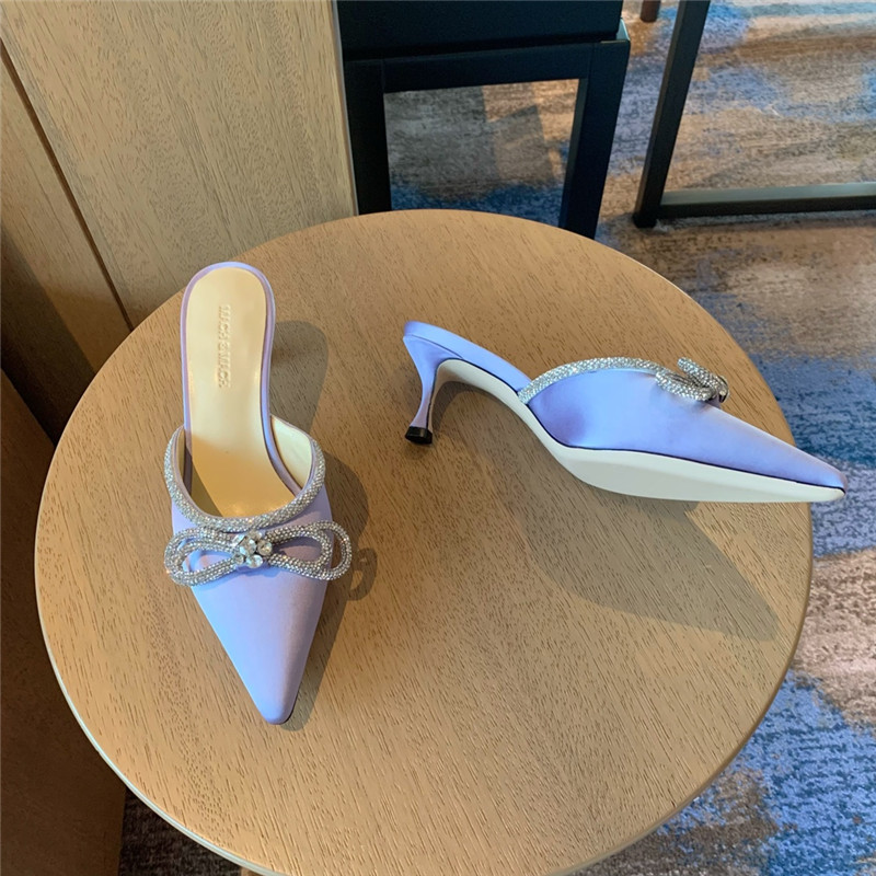 &  Rhinestone bow half drag high heels