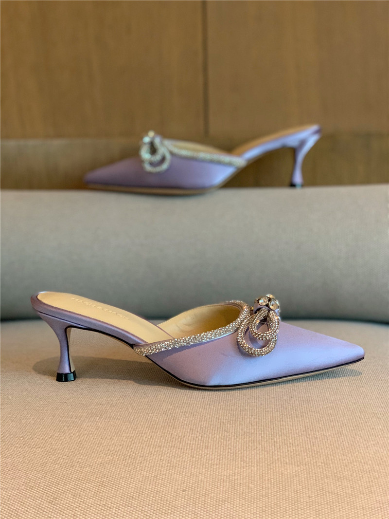 &  Rhinestone bow half drag high heels