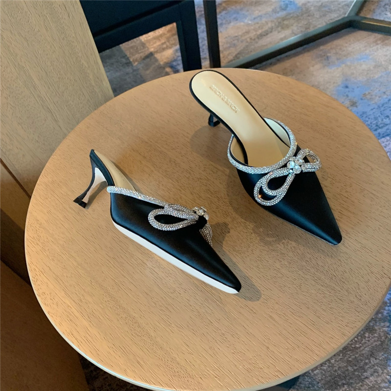 &  Rhinestone bow half drag high heels