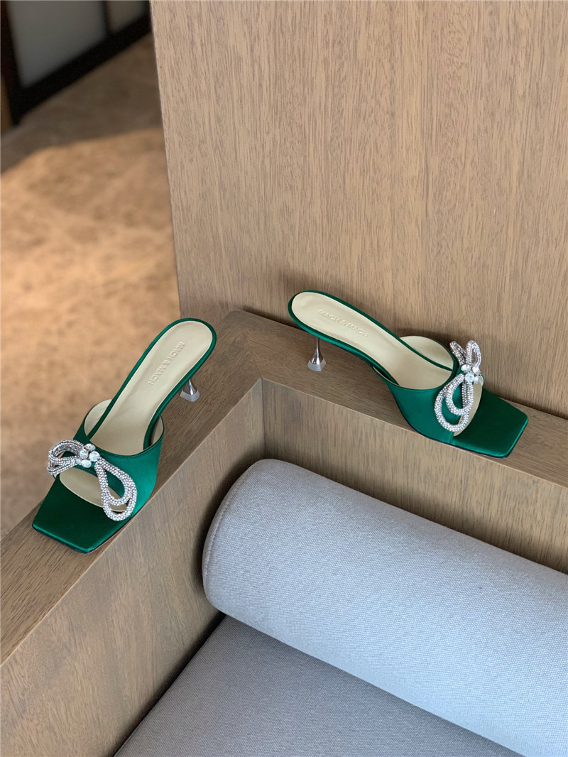 &  Rhinestone bow high-heeled slippers