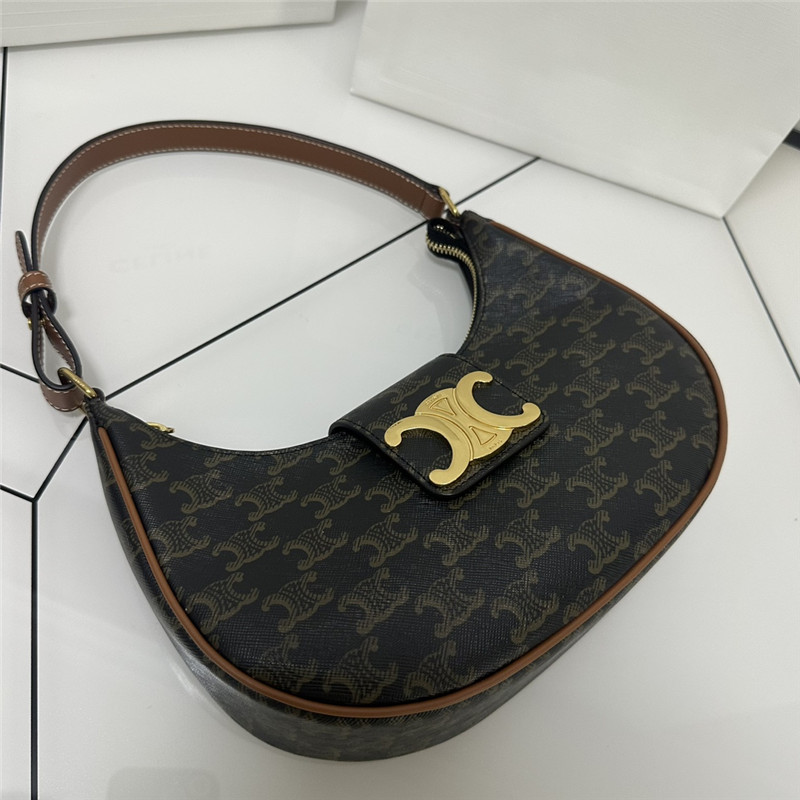 Ce1i*e ava triomphe bag dupe