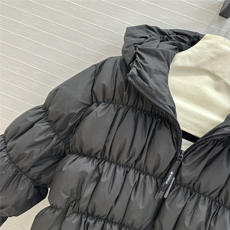 Moncler Medonte Short Down Jacket