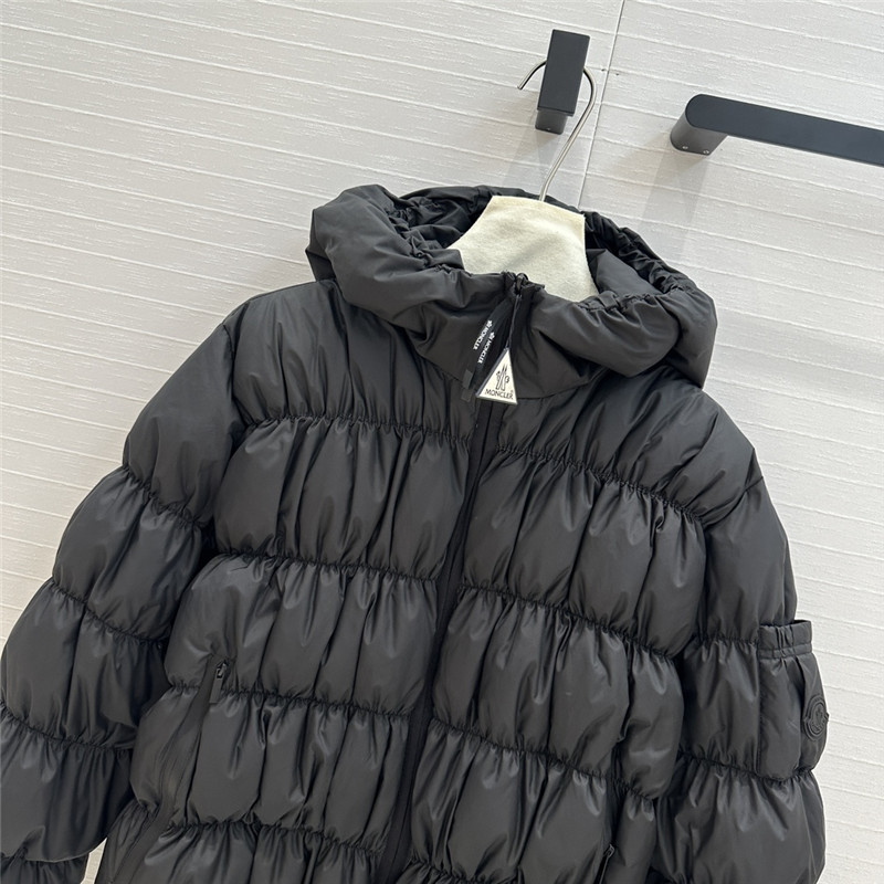 Moncler Medonte Short Down Jacket