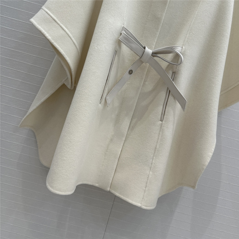 L0r0 P1ana cashmere cape coat