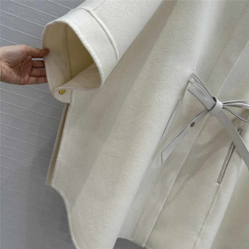 L0r0 P1ana cashmere cape coat