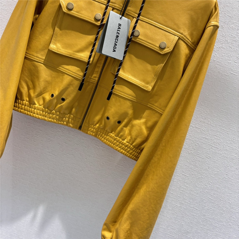 Ba1en*iaga hooded cropped sheepskin jacket