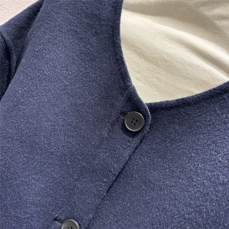 D10r striped letter jacquard jacket