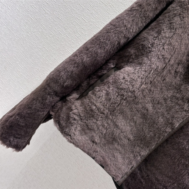 H**me5 short shearling jacket