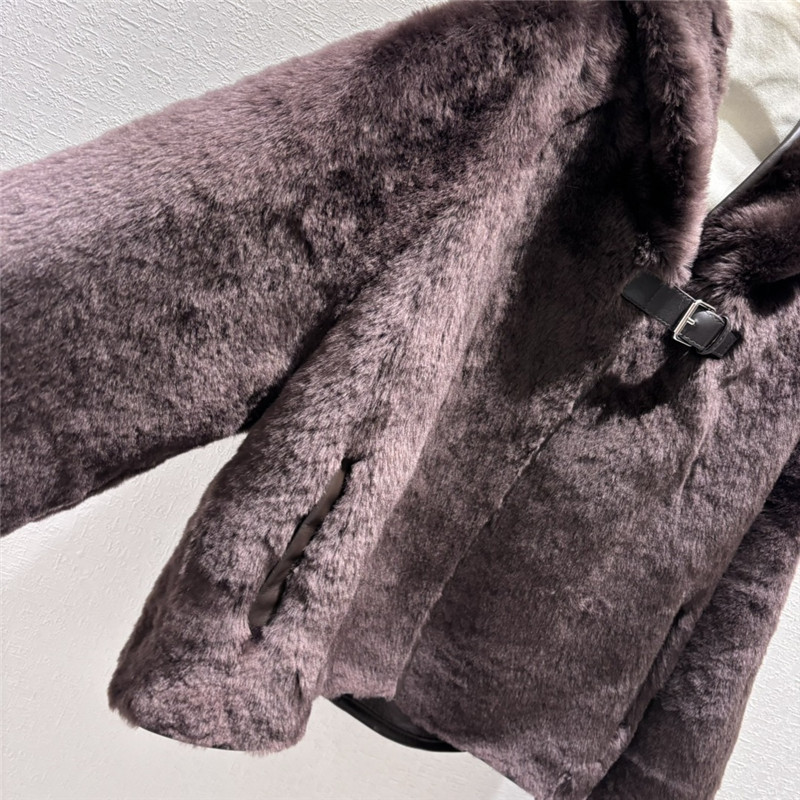 H**me5 short shearling jacket