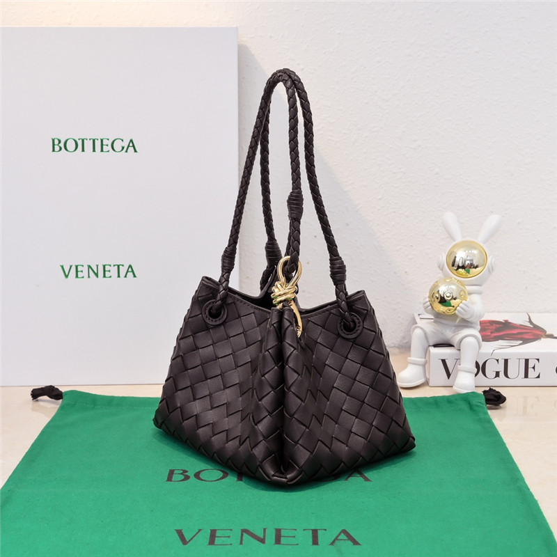 b0tt*ga Ven*ta parachute leather shoulder bag