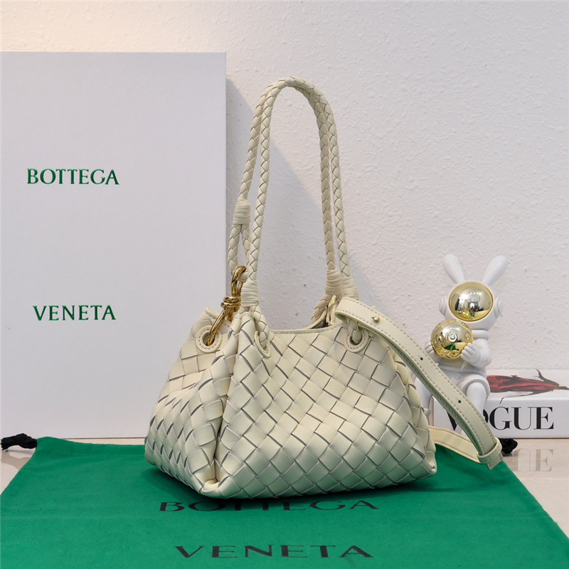 b0tt*ga Ven*ta parachute leather shoulder bag