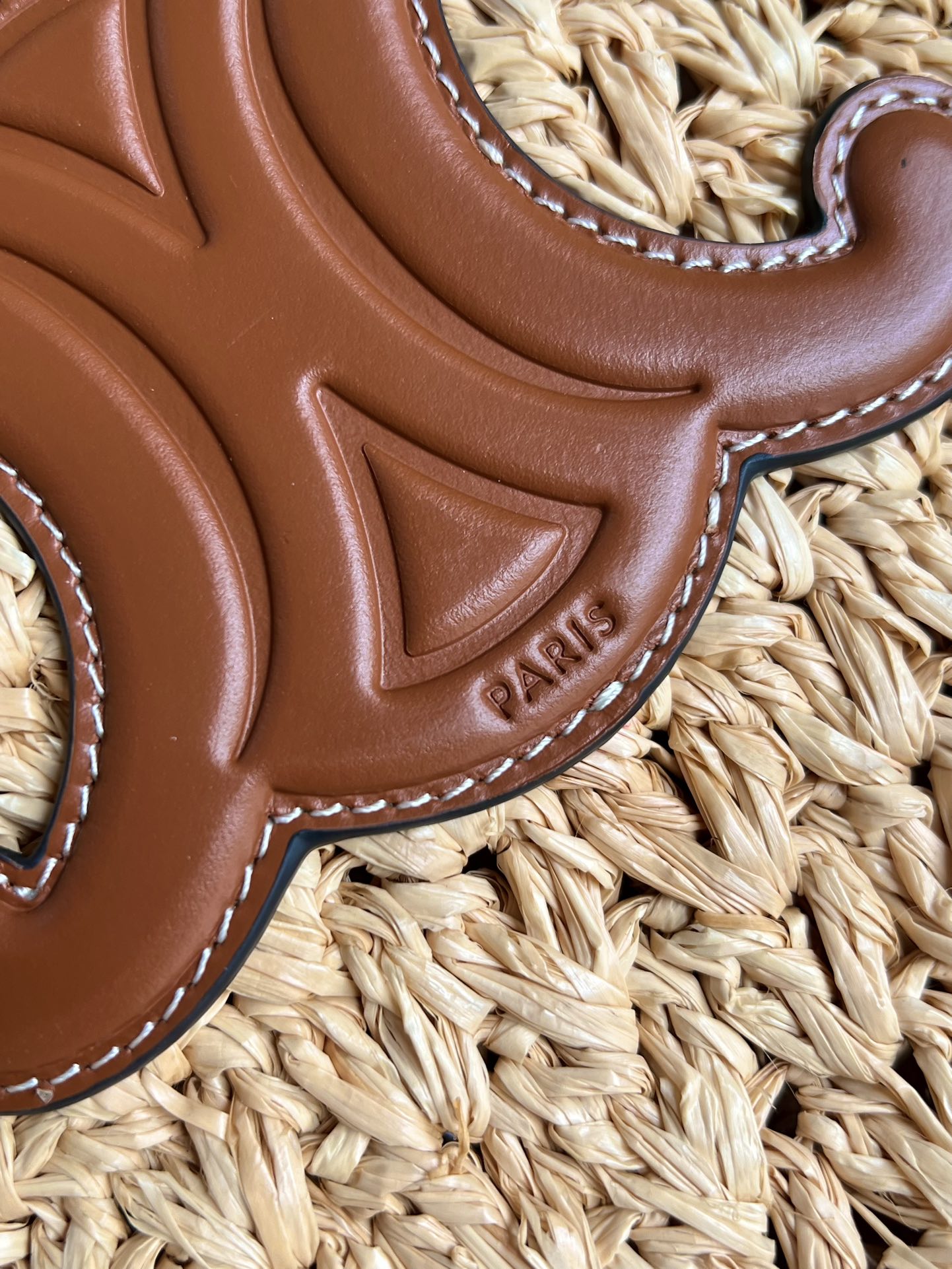 Ce1i*e raffia calfskin triomphe panier hobo bag