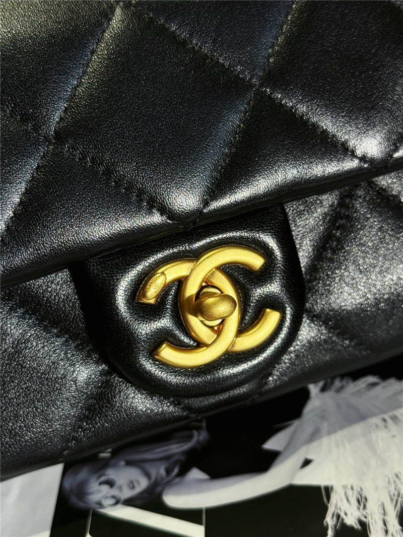 Ch**el pearl black classic cf bag