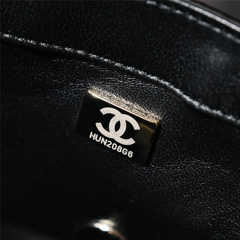 Ch**el sequins cf bag