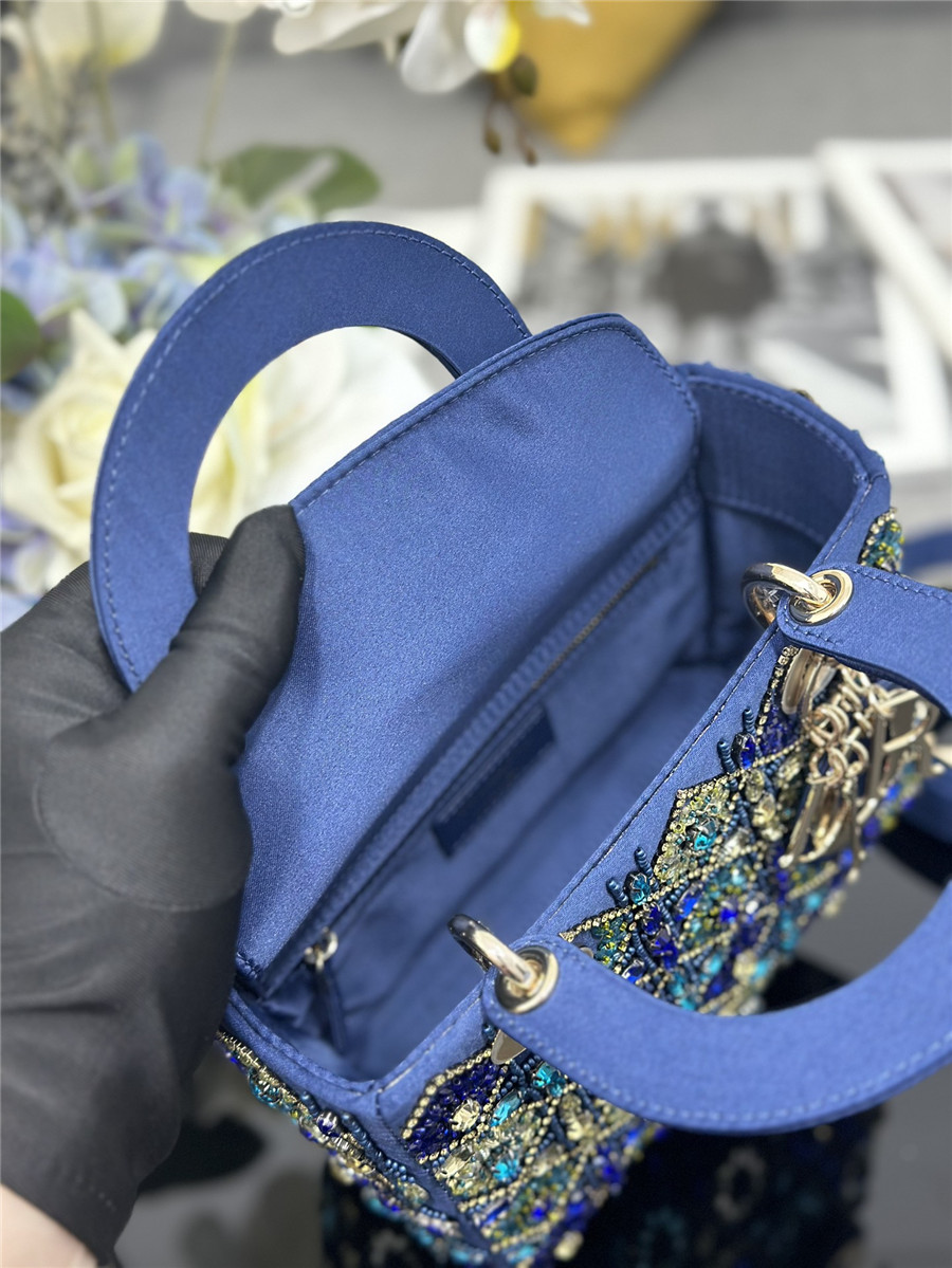 d10r embroidered blue D1am0nd bag