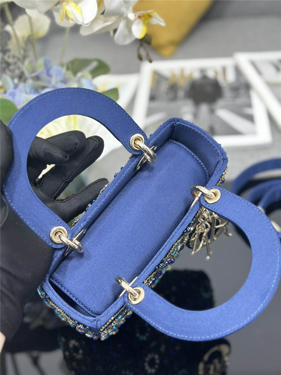 d10r embroidered blue D1am0nd bag