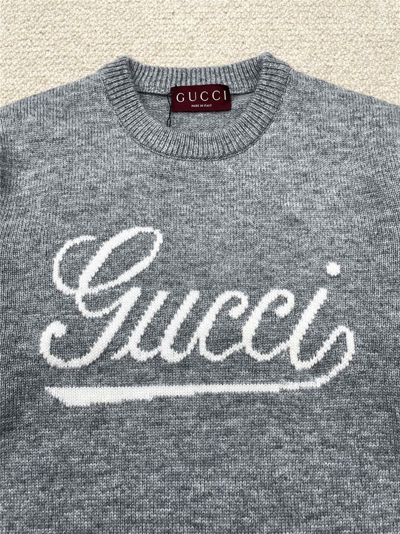 Gvc*1 jacquard lettering sweater