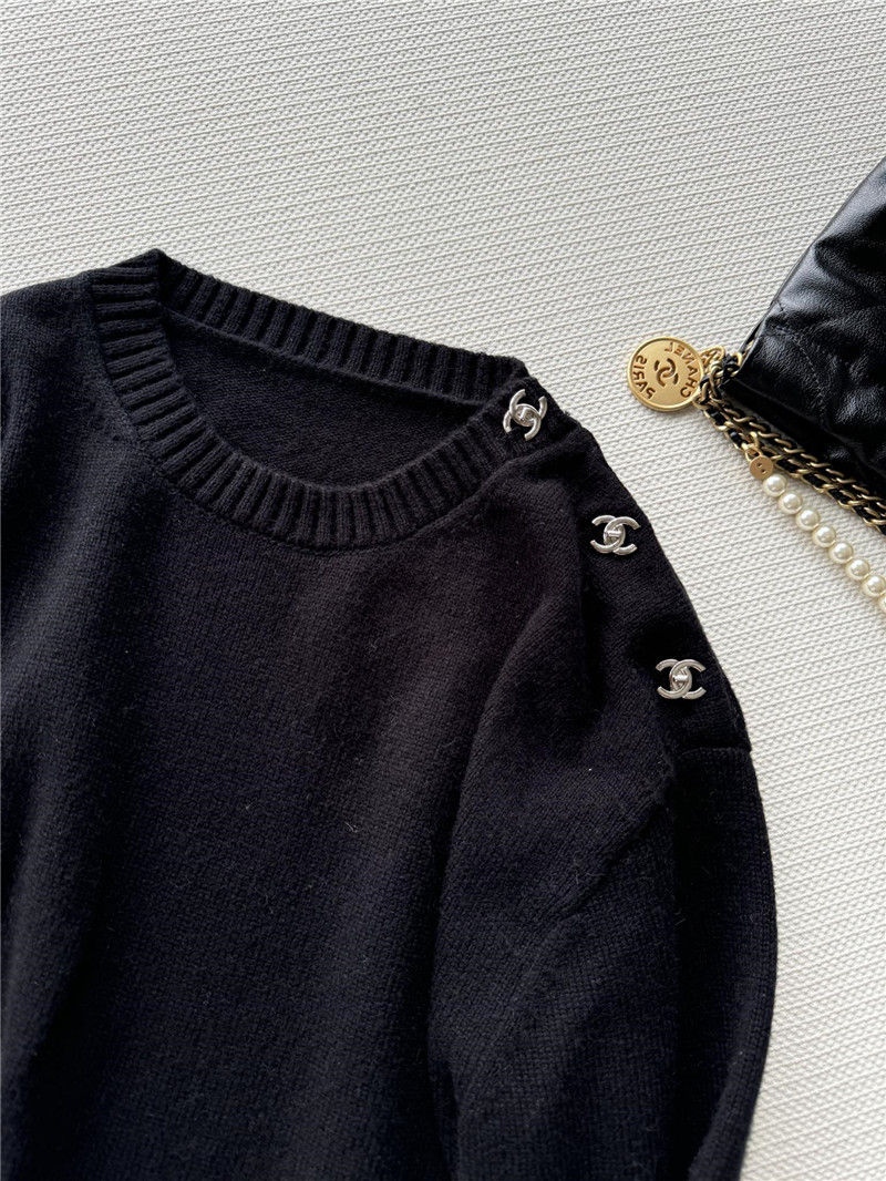 Ch**el logo shoulder buttons cashmere sweater