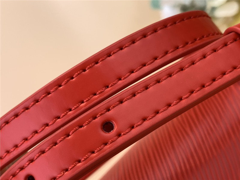 l0vis Vvtt0n lv twist west pochette red