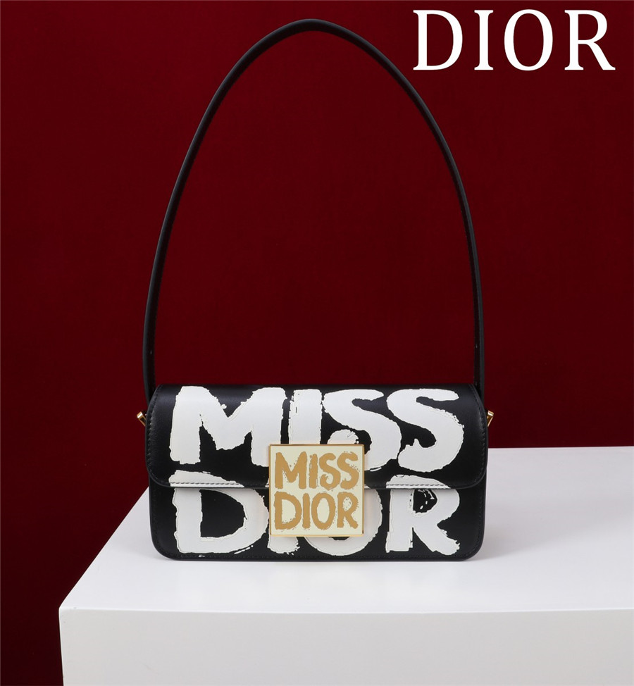 miss D10r flap bag [261025]