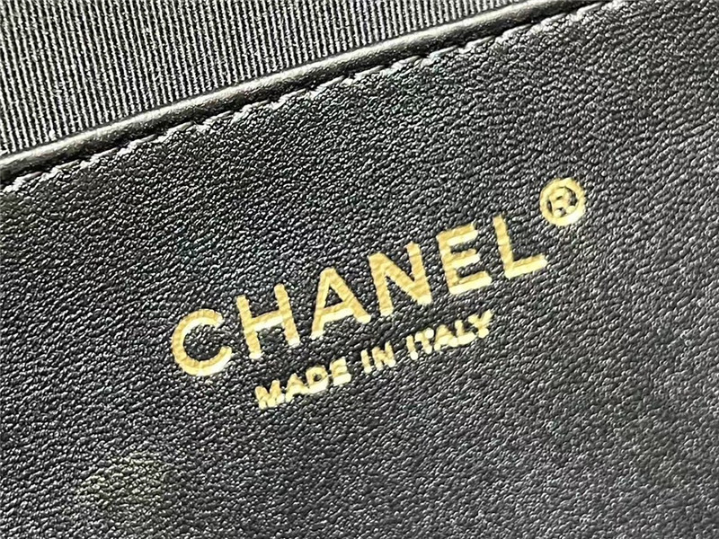Ch**el Ch**el logo retro tote bag