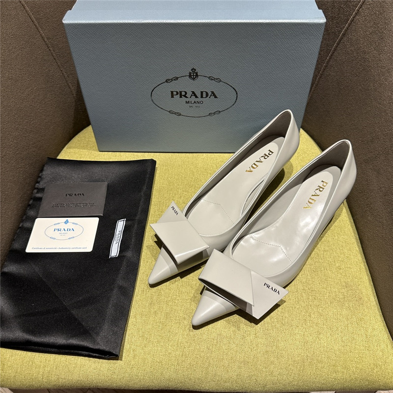 Pra*a new spring and summer sandals