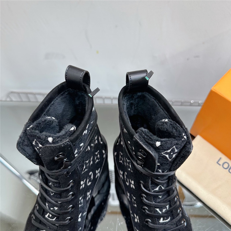 l0vis Vvtt0n monogram denim platform desert boots