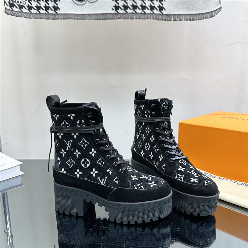 l0vis Vvtt0n monogram denim platform desert boots