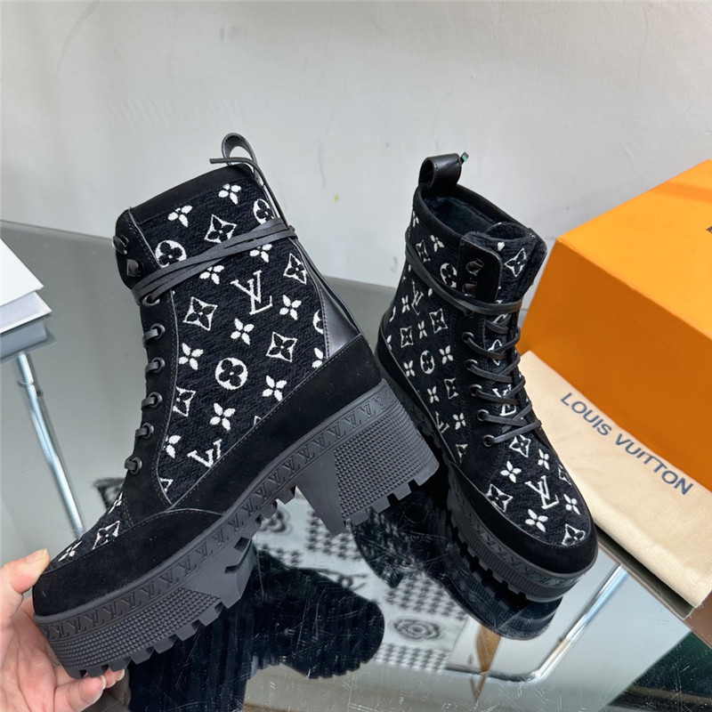 l0vis Vvtt0n monogram denim platform desert boots