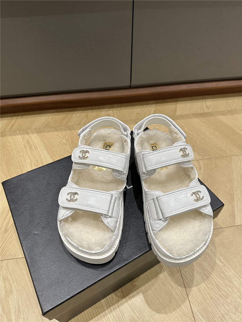 Ch**el new wool beach sandals