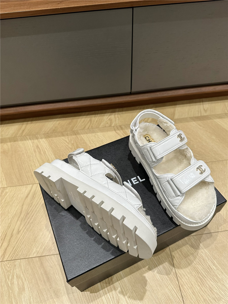 Ch**el new wool beach sandals