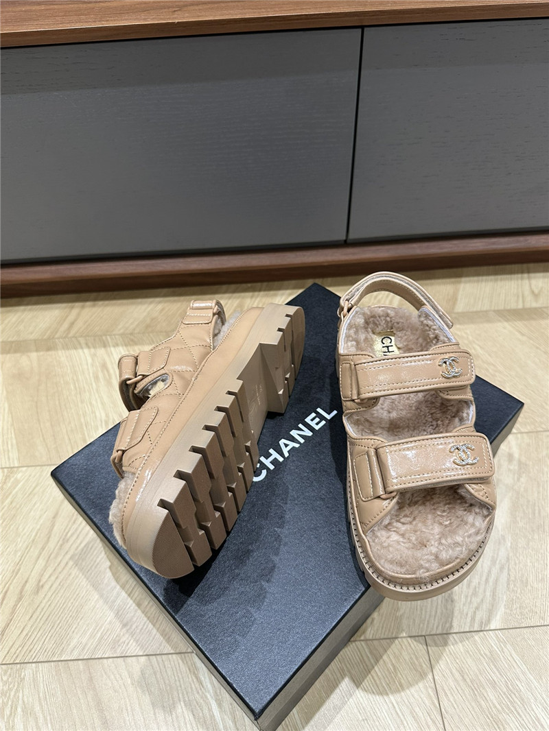 Ch**el new wool beach sandals