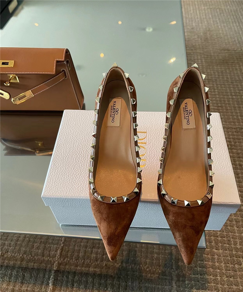 Va1e*ntin0 rivet elegant high heels