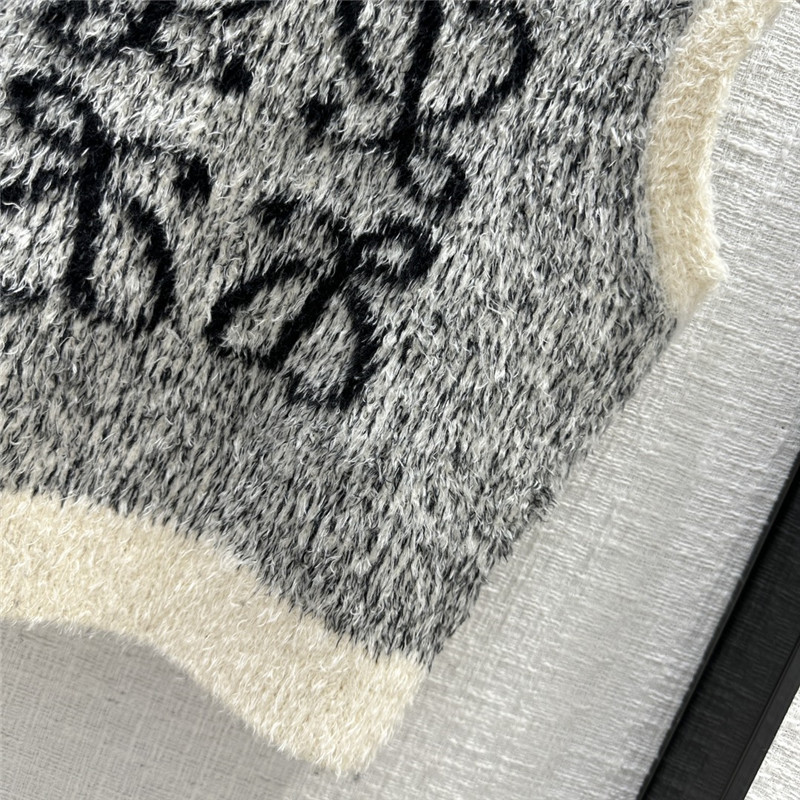 L0ew* women’s black plush vest