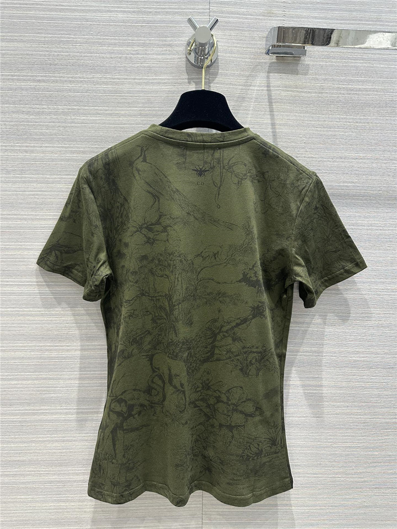 D10r military green t-shirt