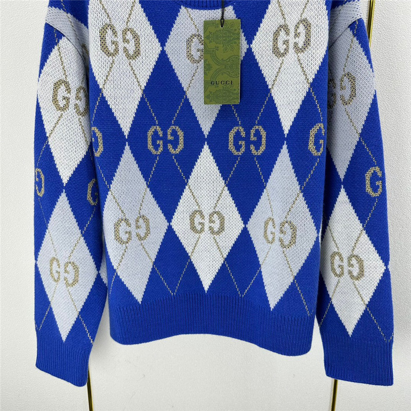 Gvc*1 logo gold silk sweater