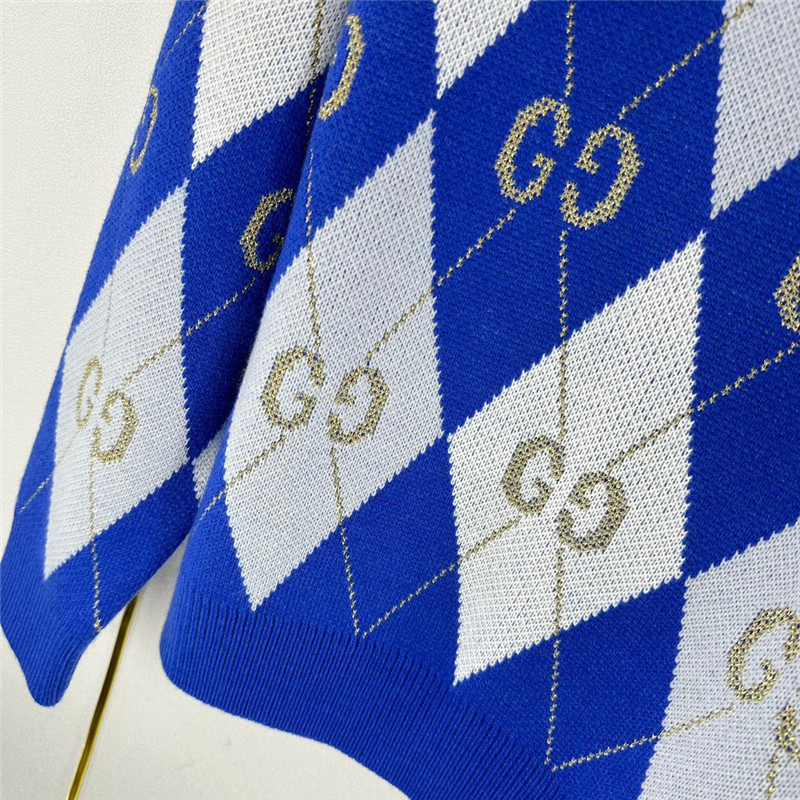 Gvc*1 logo gold silk sweater