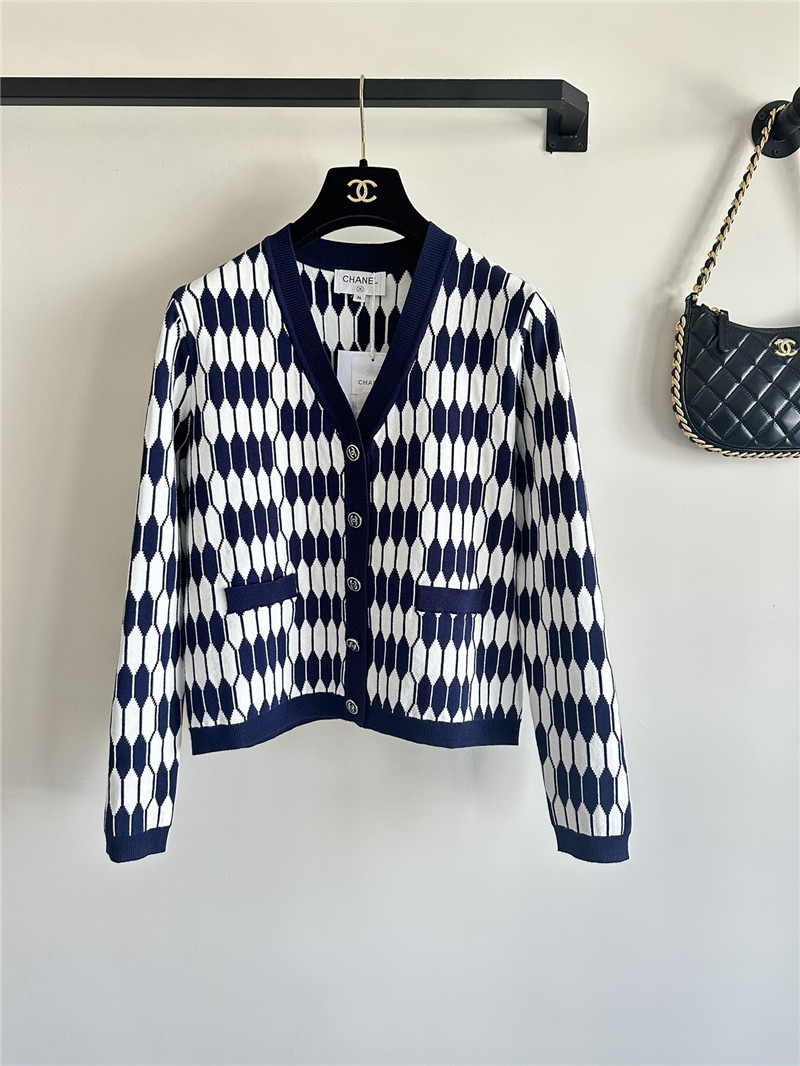 Gvc*1 jacquard knitted cardigan sweater