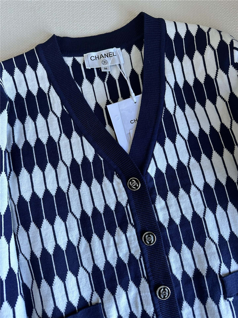 Gvc*1 jacquard knitted cardigan sweater