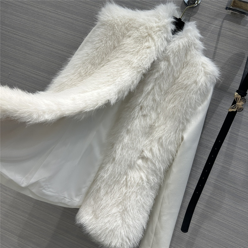 D10r classic waisted furry suit