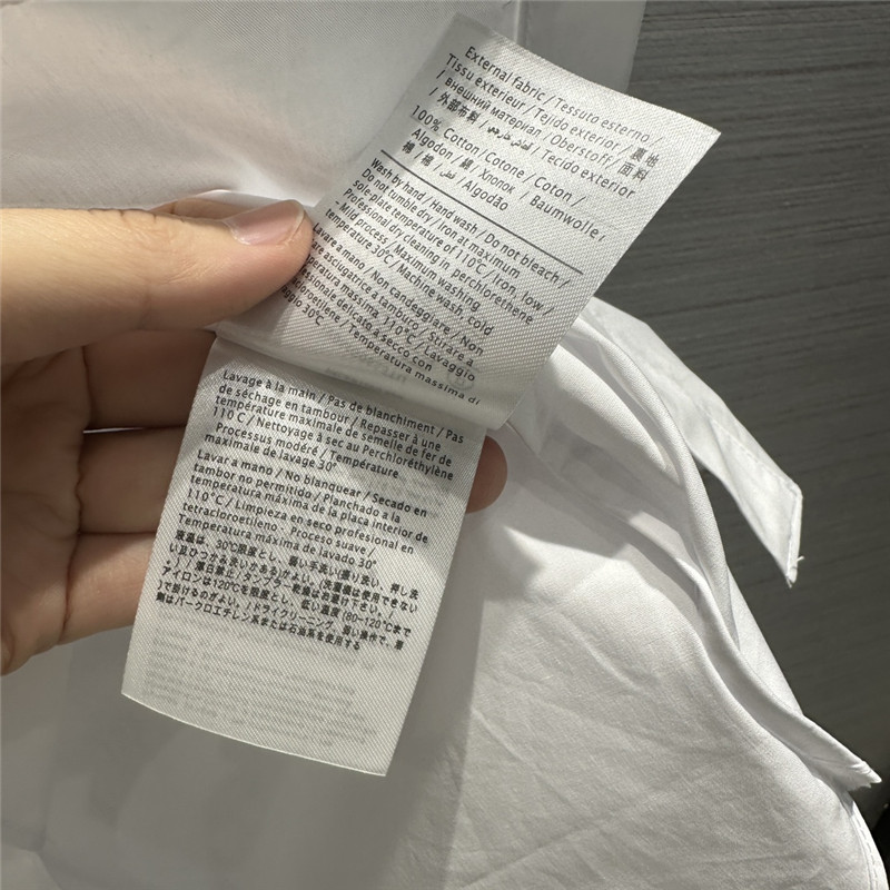 Va1e*ntin0 early spring new white rose shirt