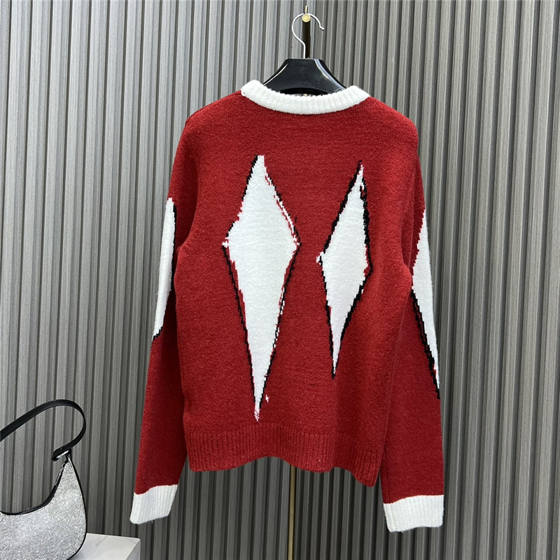 d10r D1am0nd crew neck sweater