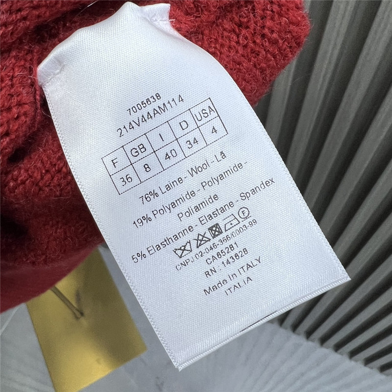 d10r D1am0nd crew neck sweater