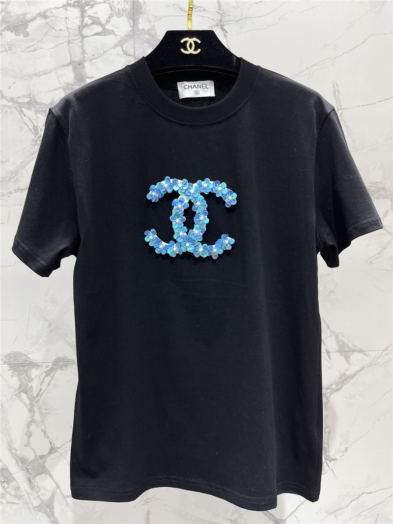 Ch**el versatile loose short-sleeved t-shirt.