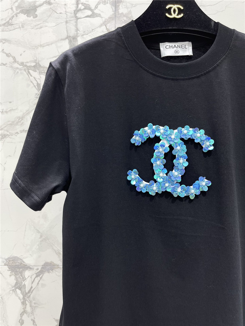 Ch**el versatile loose short-sleeved t-shirt.